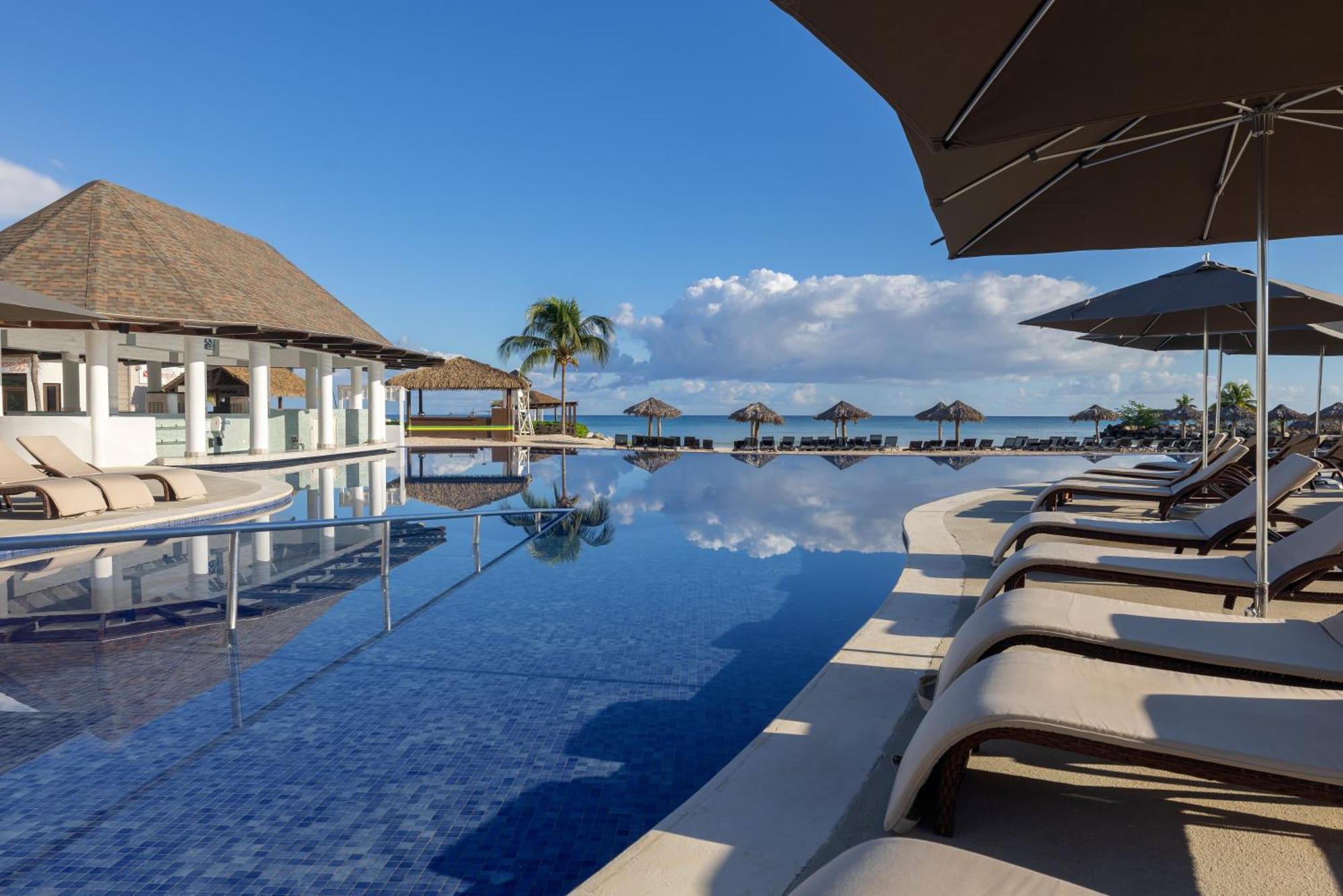 Hideaway At Royalton Blue Waters, An Autograph Collection All-Inclusive Resort - Adults Only 法尔茅斯 外观 照片